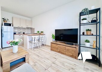 Prenájom - 2 izb. byt, rekonštrukcia, balkón, Chrenová - 4