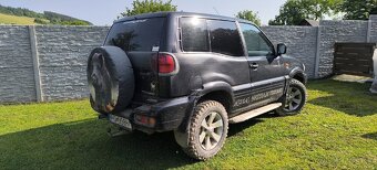 Nissan Terrano ll 2,7 TD - 4