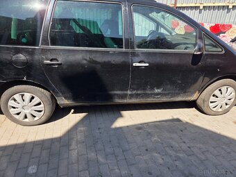 Predám VW SHARAN 1.9TDI 85KW - 4