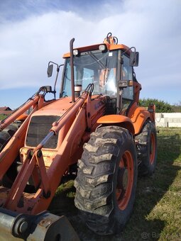 Predám traktorbager Hitachi FB 200.2 - 4