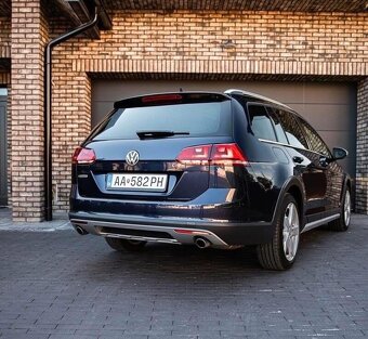 Volkswagen Golf Alltrack 2016 , 1.8 TSI benzín - 4