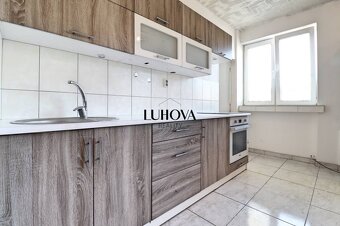 Na predaj 2-izbový byt so záhradkou a garážou - 4