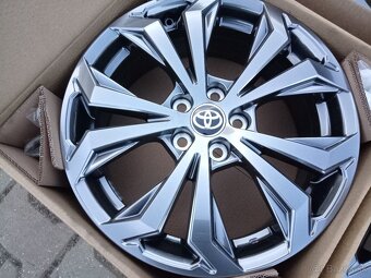 18"5x114,3 ET 35 TOYOTA RAV4 originálne elektróny - 4