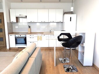 Krásny, kompletne zariadený 2-izbový byt s terasou a parkov - 4