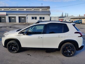 Peugeot 2008 - 4