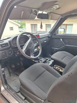 Lada Niva 1.7 - 4