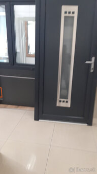 PLASTOVÉ VCHODOVÉ DVERE ANTRACIT S KĽUČKOU 980mm.x2080mm. - 4