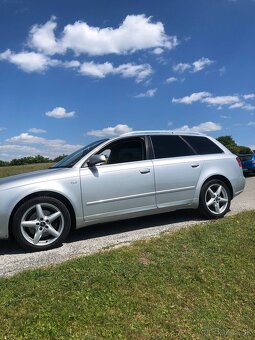 Audi A4 8E - 4