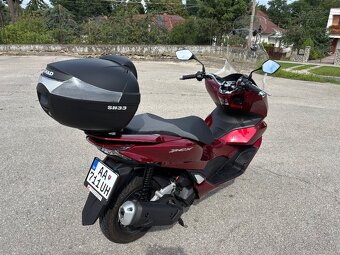 Predám Honda PCX najazdené 1740 km - 4