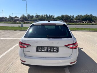 Škoda Superb Combi 2.0 Tdi SCR Ambition DSG - 4