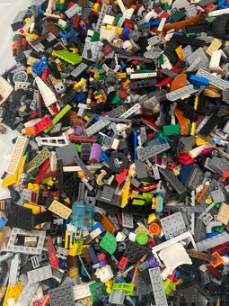 Predám mix lego 14kg za menej ako 15€ - 4