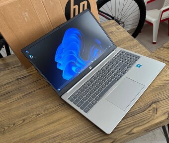 HP/Notebook/4GB RAM DDR5/128GB NVMe SSD/Intel HD (2GB) biely - 4