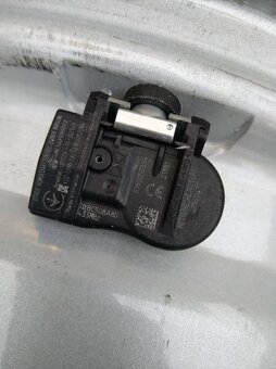 16" alu Mitsubishi + TPMS + zimné pneumatiky. - 4