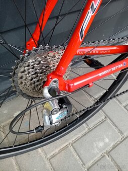 Predám cestný bicykel Fuji - 4