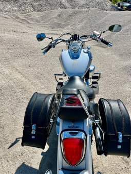 Suzuki Intruder C800 - 4