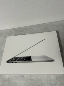 Predám MacBook Pro 13” 2016 s touchbarom - 4