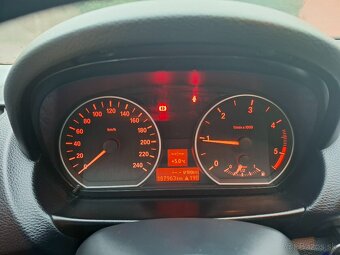 BMW 118D - 4