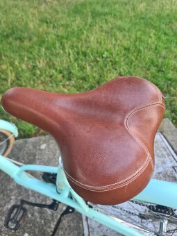 Elegantný dámsky mestský bicykel na predaj - 4