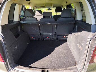 PREDÁM VW TOURAN 1.9TDI r.v. 2008 - 4