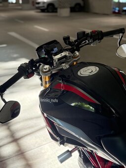 Motocykel BMW G310R - 4