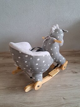 Kinderkraft hojdací koník - 4