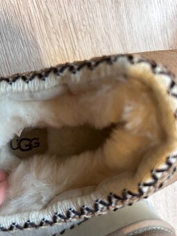 Ugg Tazz - 4