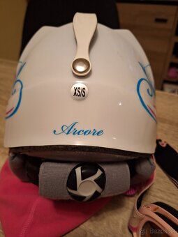 Lyziarska prilba, kukla, okuliare - 4