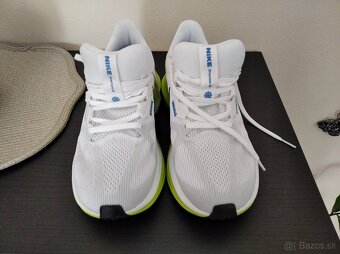 Nike Air Zoom - 4