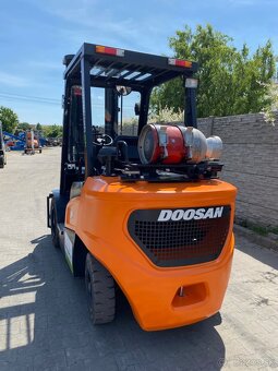 Vysokozdvižný vozík Doosan G35NXP 3500 kg LPG - 4
