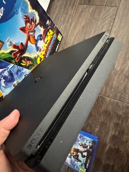 PS4 Slim 500GB - 4
