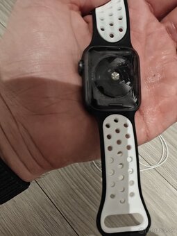 Apple Watch SE 40mm 1gen - 4