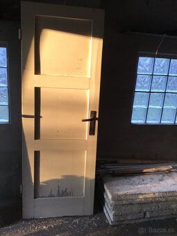 STARé BIELE DVERE AJ VYMENíM - 4