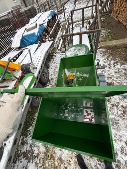 Sadzač na zemiaky s prihnojovanim - 4