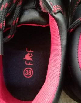 pracovná obuv (NOVÉ) vel.38 - 4