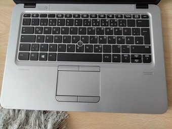 12" HP elitebook / 4-jadrový procesor / 8gb ram /256gb ssd/ - 4