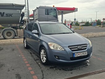 Predám Kia Ceed 1.6 CRDi - 4