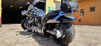 Suzuki Intruder VZR 1800 R - 4