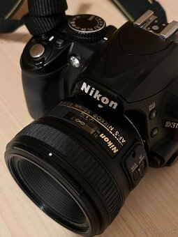 Nikon D3100 + 50mm f1.8 - 4