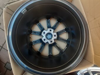 elektrony Fondmetal 5x114,3 r18 - 4