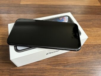 predam iPhone XR 64 GB - 4
