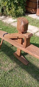 Starý drevený stolec - 4