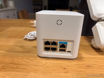 Ubiquiti Amplifi HD mesh system - 4