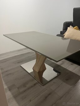 Jedálenský stôl - 4