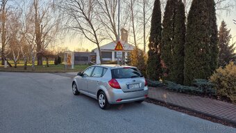 Kia Ceed benzín Automat - 4