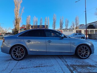 AUDI A4 3.2 V6 S LINE - 4