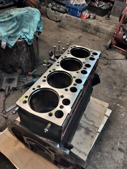 Motor Zetor 7701 (blok 7901) - 4