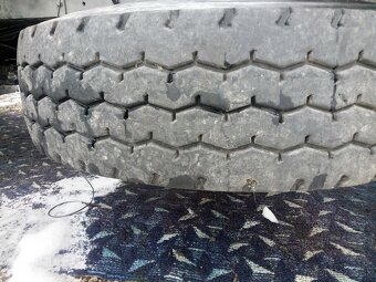 Predam rezervu 315/80R22,5 - 4