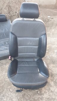 Predám sedačky Audi a6 c5 - 4