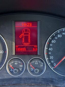Predám Volkswagen golf 5 - 4