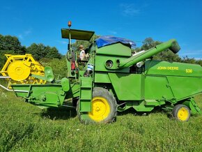 Kombajn John Deere 530 - 4